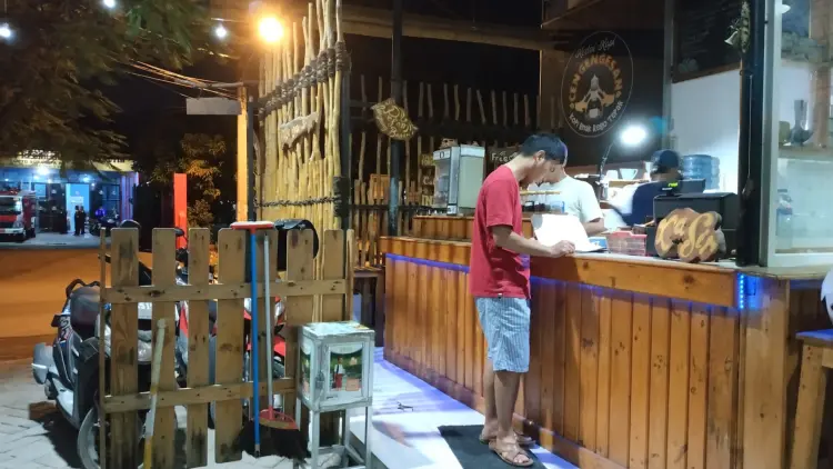 Cengengesan Coffee Shop 3
