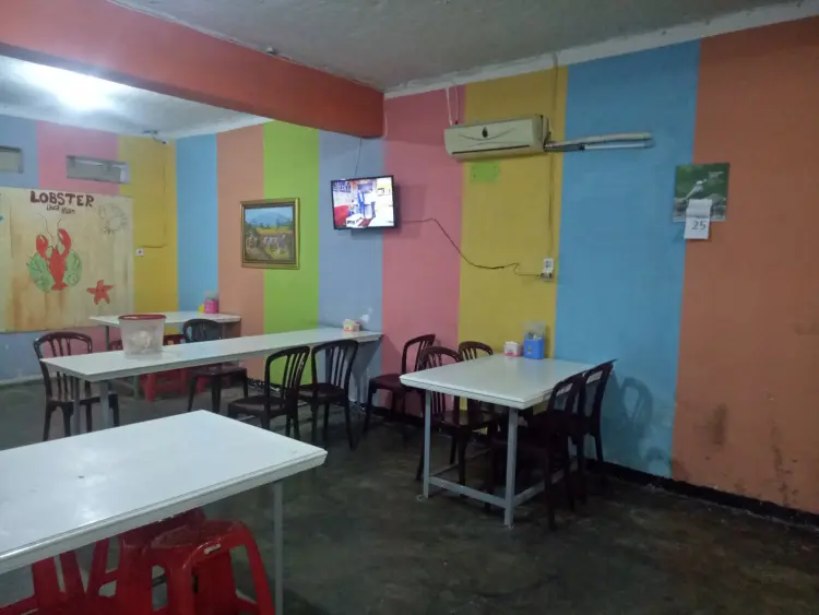 Happy Seafood Medan 9