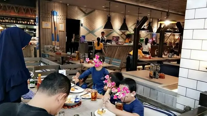 Fish & Co. Pakuwon City Mall 4