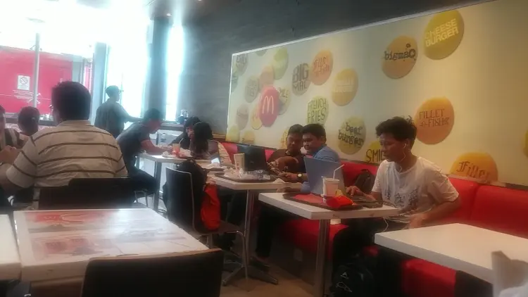 McDonald's Salemba Raya 9