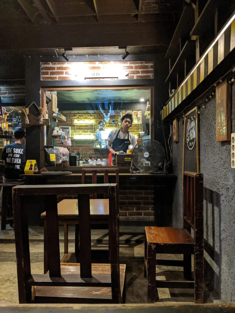 D'Rumahibu Cafe&Resto 5