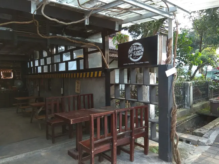 D'Rumahibu Cafe&Resto 3